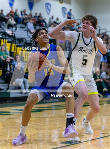 Thumbnail 2 in Olathe South @ Shawnee Mission South photogallery.