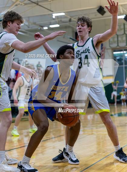 Thumbnail 1 in Olathe South @ Shawnee Mission South photogallery.