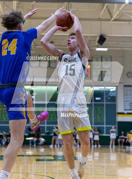 Thumbnail 1 in Olathe South @ Shawnee Mission South photogallery.