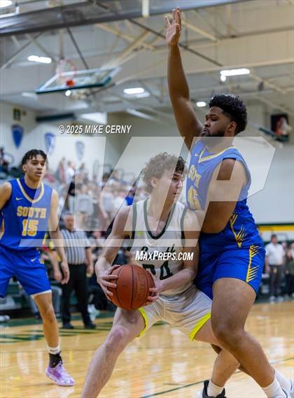 Thumbnail 1 in Olathe South @ Shawnee Mission South photogallery.