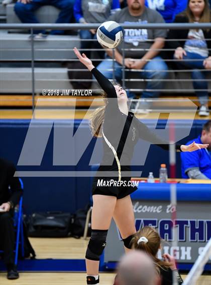 Thumbnail 2 in Crawford vs. Windthorst (UIL 2A Regional Semifinals) photogallery.