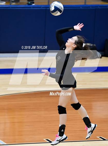 Thumbnail 1 in Crawford vs. Windthorst (UIL 2A Regional Semifinals) photogallery.