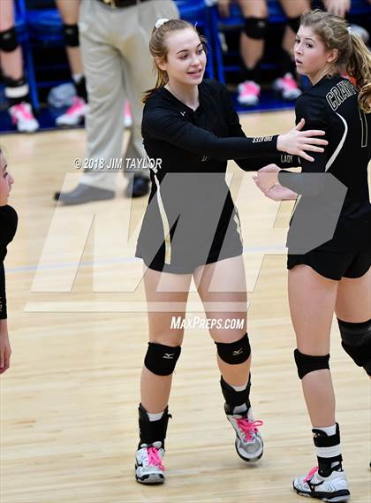 Thumbnail 3 in Crawford vs. Windthorst (UIL 2A Regional Semifinals) photogallery.