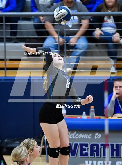 Thumbnail 2 in Crawford vs. Windthorst (UIL 2A Regional Semifinals) photogallery.