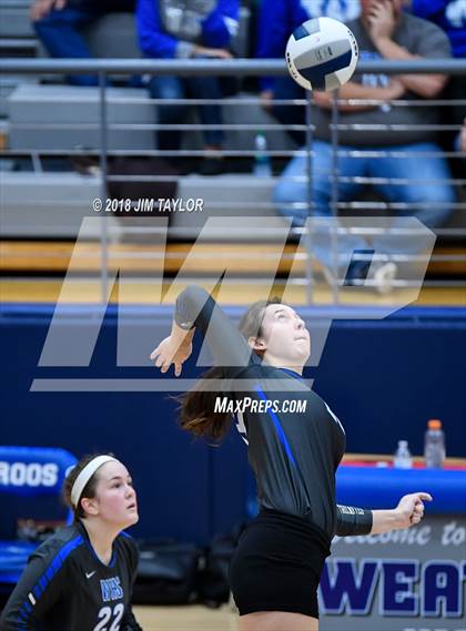 Thumbnail 2 in Crawford vs. Windthorst (UIL 2A Regional Semifinals) photogallery.