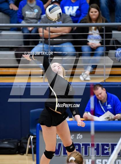 Thumbnail 3 in Crawford vs. Windthorst (UIL 2A Regional Semifinals) photogallery.