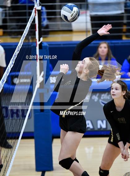 Thumbnail 2 in Crawford vs. Windthorst (UIL 2A Regional Semifinals) photogallery.