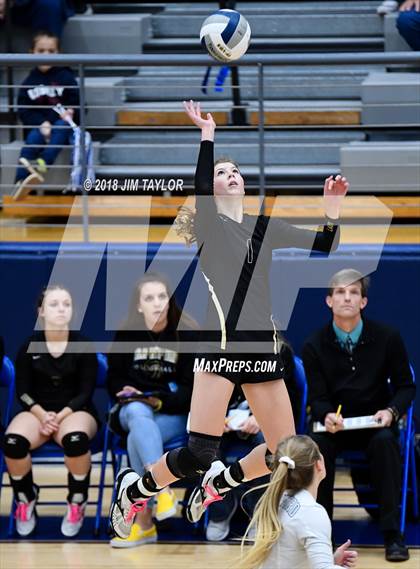 Thumbnail 3 in Crawford vs. Windthorst (UIL 2A Regional Semifinals) photogallery.