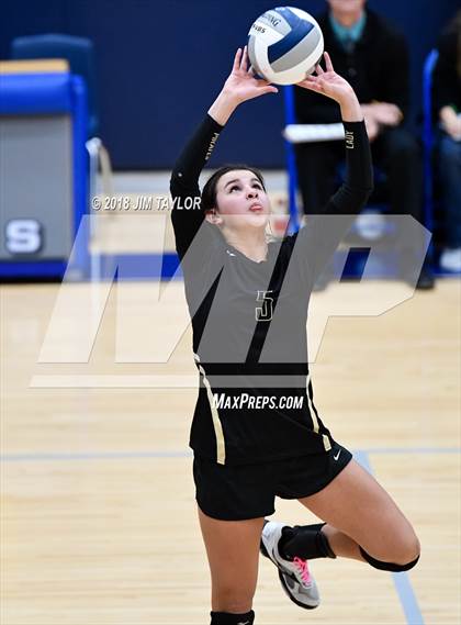 Thumbnail 3 in Crawford vs. Windthorst (UIL 2A Regional Semifinals) photogallery.