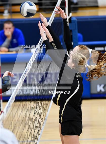 Thumbnail 3 in Crawford vs. Windthorst (UIL 2A Regional Semifinals) photogallery.