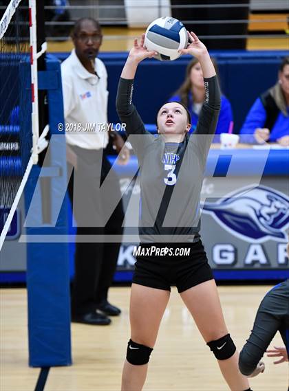 Thumbnail 2 in Crawford vs. Windthorst (UIL 2A Regional Semifinals) photogallery.