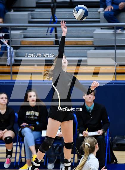 Thumbnail 1 in Crawford vs. Windthorst (UIL 2A Regional Semifinals) photogallery.