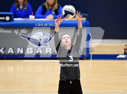 Thumbnail 3 in Crawford vs. Windthorst (UIL 2A Regional Semifinals) photogallery.