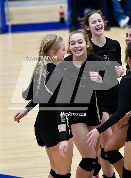 Thumbnail 2 in Crawford vs. Windthorst (UIL 2A Regional Semifinals) photogallery.
