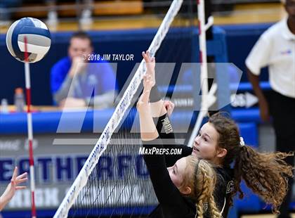 Thumbnail 2 in Crawford vs. Windthorst (UIL 2A Regional Semifinals) photogallery.
