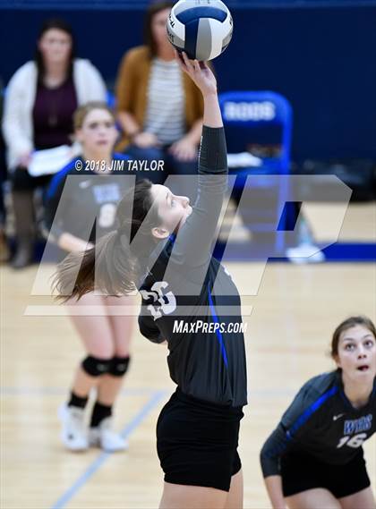 Thumbnail 1 in Crawford vs. Windthorst (UIL 2A Regional Semifinals) photogallery.