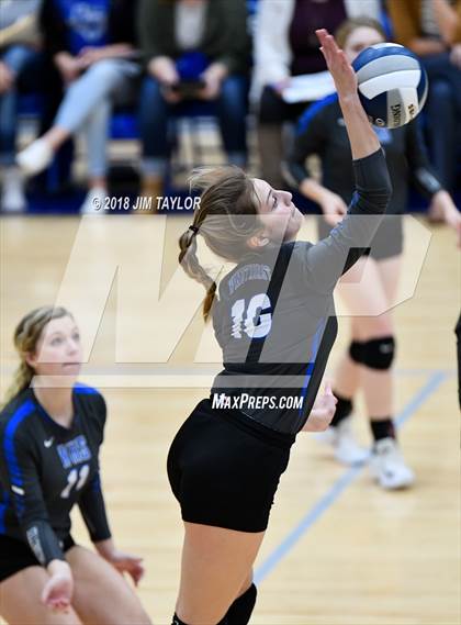 Thumbnail 2 in Crawford vs. Windthorst (UIL 2A Regional Semifinals) photogallery.