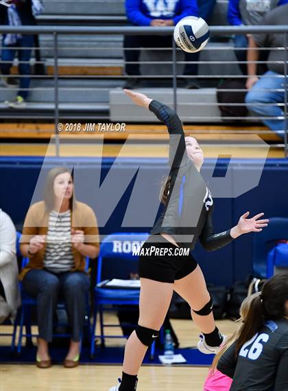 Thumbnail 2 in Crawford vs. Windthorst (UIL 2A Regional Semifinals) photogallery.