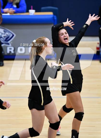 Thumbnail 1 in Crawford vs. Windthorst (UIL 2A Regional Semifinals) photogallery.
