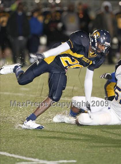 Thumbnail 3 in Inderkum vs. Del Campo (CIF SJS D3 Final) photogallery.