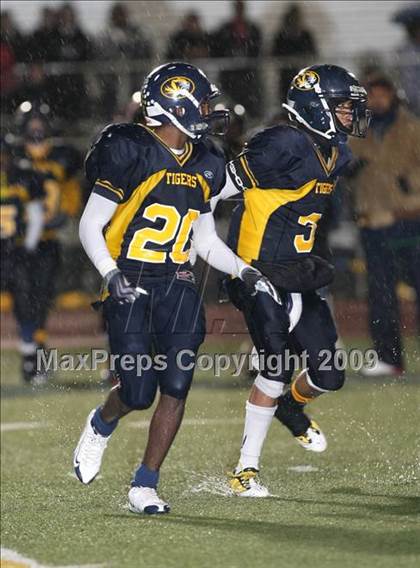 Thumbnail 3 in Inderkum vs. Del Campo (CIF SJS D3 Final) photogallery.