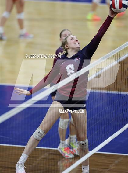 Thumbnail 2 in Ralston Valley vs. Dakota Ridge (CHSAA 5A First Round) photogallery.