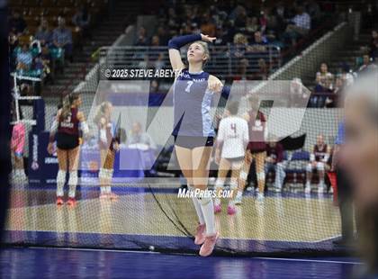 Thumbnail 2 in Ralston Valley vs. Dakota Ridge (CHSAA 5A First Round) photogallery.