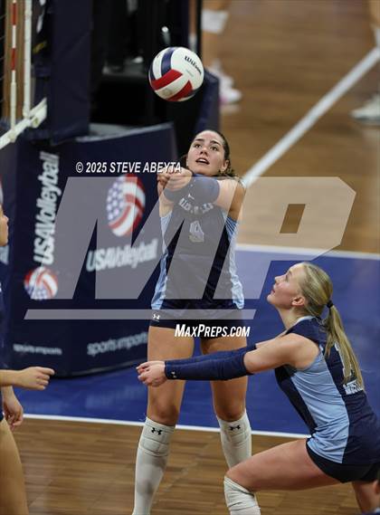 Thumbnail 1 in Ralston Valley vs. Dakota Ridge (CHSAA 5A First Round) photogallery.