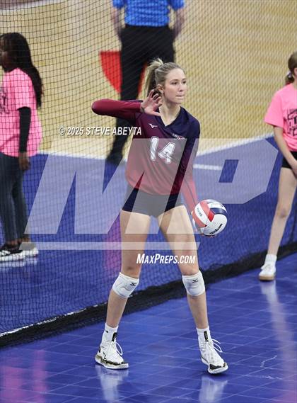 Thumbnail 3 in Ralston Valley vs. Dakota Ridge (CHSAA 5A First Round) photogallery.