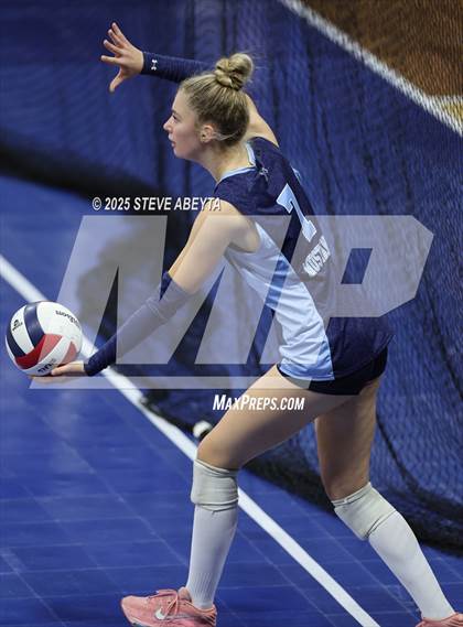 Thumbnail 2 in Ralston Valley vs. Dakota Ridge (CHSAA 5A First Round) photogallery.