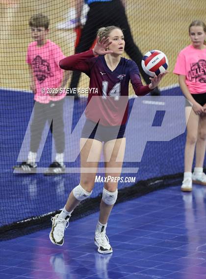 Thumbnail 1 in Ralston Valley vs. Dakota Ridge (CHSAA 5A First Round) photogallery.