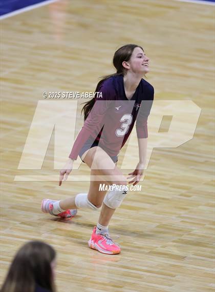 Thumbnail 3 in Ralston Valley vs. Dakota Ridge (CHSAA 5A First Round) photogallery.