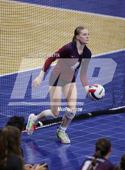 Thumbnail 2 in Ralston Valley vs. Dakota Ridge (CHSAA 5A First Round) photogallery.