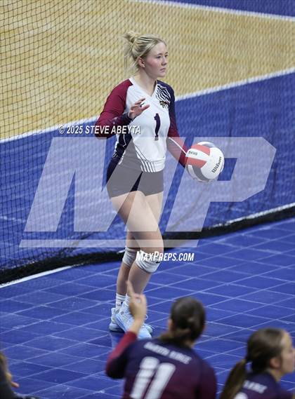 Thumbnail 3 in Ralston Valley vs. Dakota Ridge (CHSAA 5A First Round) photogallery.