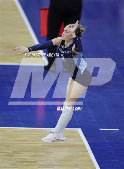 Thumbnail 3 in Ralston Valley vs. Dakota Ridge (CHSAA 5A First Round) photogallery.