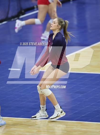 Thumbnail 3 in Ralston Valley vs. Dakota Ridge (CHSAA 5A First Round) photogallery.