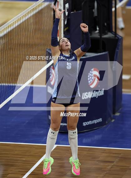 Thumbnail 2 in Ralston Valley vs. Dakota Ridge (CHSAA 5A First Round) photogallery.