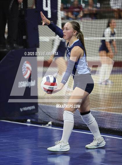 Thumbnail 3 in Ralston Valley vs. Dakota Ridge (CHSAA 5A First Round) photogallery.