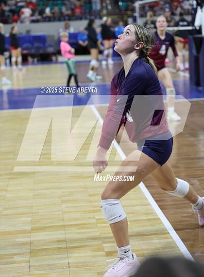 Thumbnail 1 in Ralston Valley vs. Dakota Ridge (CHSAA 5A First Round) photogallery.