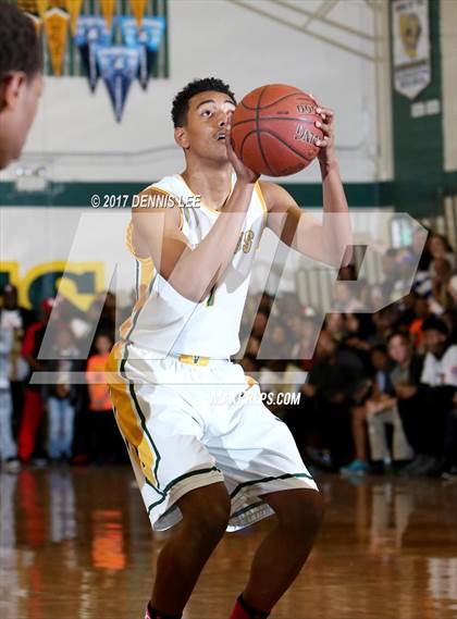 Thumbnail 3 in Mission @ Vanden (CIF State D3 Northern Regional Final) photogallery.