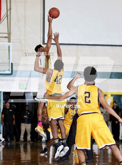 Thumbnail 3 in Mission @ Vanden (CIF State D3 Northern Regional Final) photogallery.