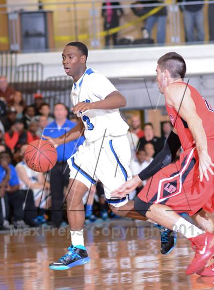 Thumbnail 3 in Lake Highland Prep vs. Clayton (HighSchoolOT.com Holiday Invitational) photogallery.