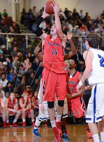 Thumbnail 3 in Lake Highland Prep vs. Clayton (HighSchoolOT.com Holiday Invitational) photogallery.