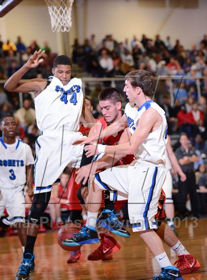 Thumbnail 2 in Lake Highland Prep vs. Clayton (HighSchoolOT.com Holiday Invitational) photogallery.