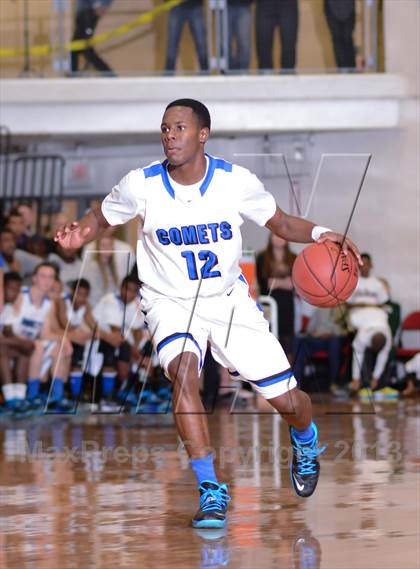 Thumbnail 3 in Lake Highland Prep vs. Clayton (HighSchoolOT.com Holiday Invitational) photogallery.