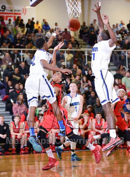 Thumbnail 3 in Lake Highland Prep vs. Clayton (HighSchoolOT.com Holiday Invitational) photogallery.