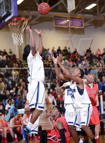 Thumbnail 1 in Lake Highland Prep vs. Clayton (HighSchoolOT.com Holiday Invitational) photogallery.