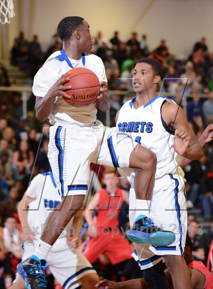 Thumbnail 2 in Lake Highland Prep vs. Clayton (HighSchoolOT.com Holiday Invitational) photogallery.