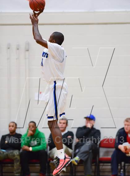 Thumbnail 2 in Lake Highland Prep vs. Clayton (HighSchoolOT.com Holiday Invitational) photogallery.