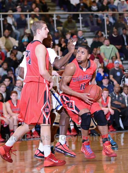 Thumbnail 3 in Lake Highland Prep vs. Clayton (HighSchoolOT.com Holiday Invitational) photogallery.